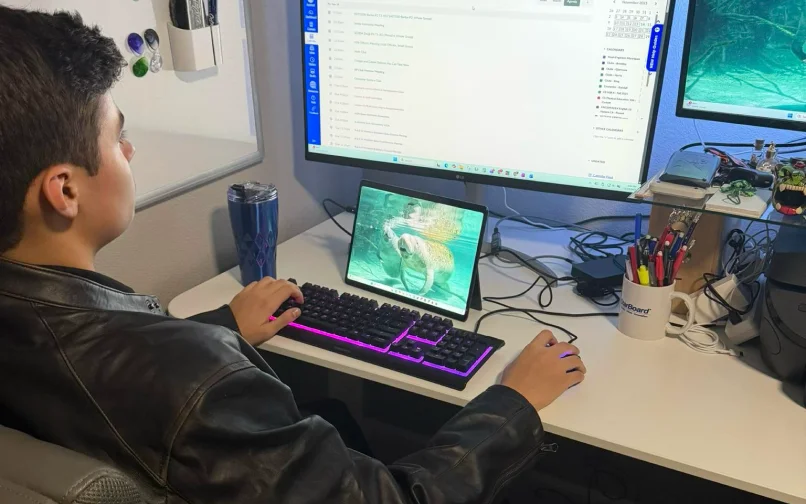 noah using the computer