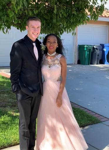 Prom students image